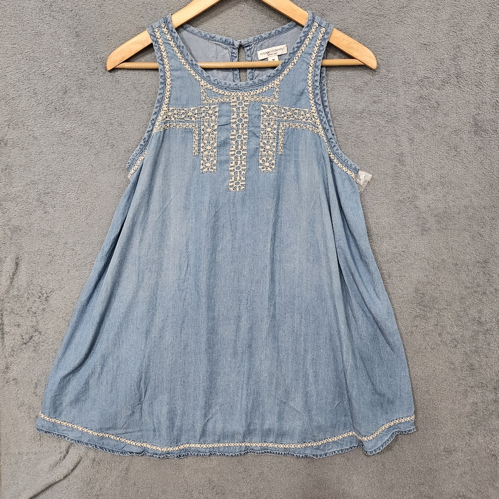 Liz Lange Maternity shirt  Sleeveless Denim Shirt Tank blue MEDIUM